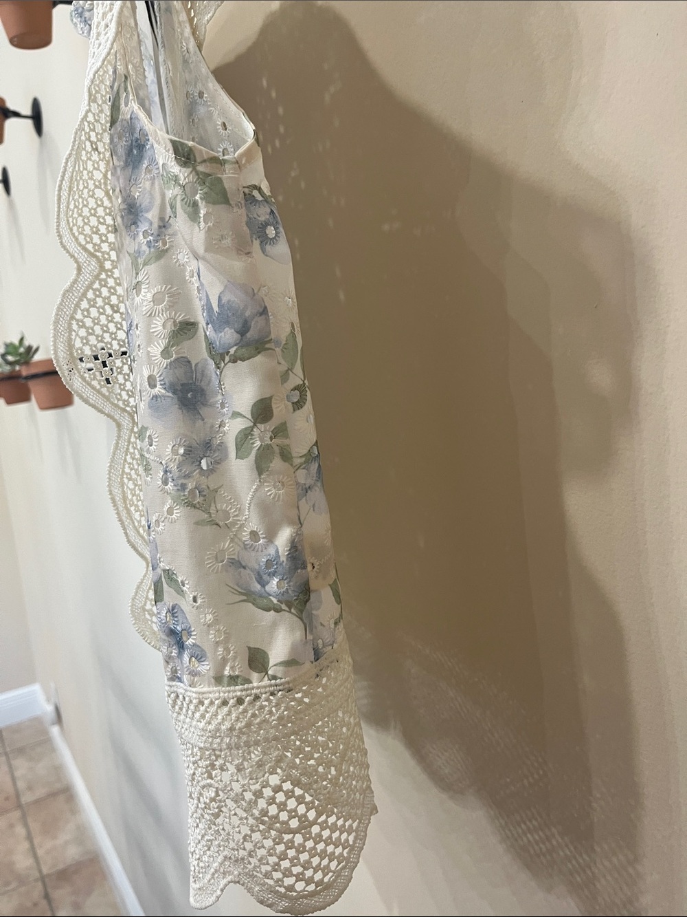 Ultra Pink Eyelet Floral Lace-Trim Sleeveless Blouse - White & Blue - Picture 4 of 5
